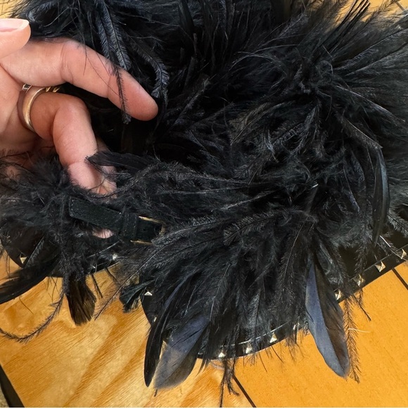 Valentino Garavani Couture Runway Black Feathered Sandals studded rockstud 39 - Picture 10 of 13